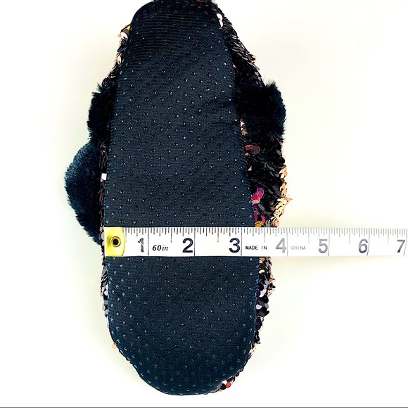 Black and Gold reversible sequin boot slippers - Picture 4 of 6